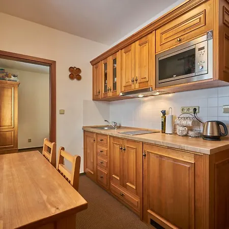 아파트 Apartman Mala Upa